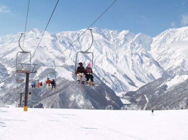 中國(guó)籍游客在日本滑雪場(chǎng)遇難